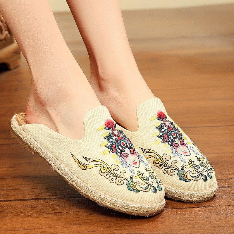 2024 New Autumn Outside Sandals Embroidery Sewing Flat With Slides National Style Canvas Women Shoes